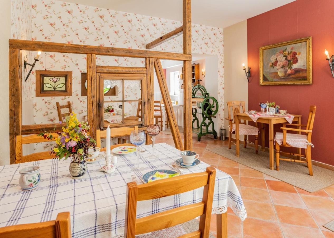 Hotel Villa Rossek บาด ลีเบินชไตน์ ภายนอก รูปภาพ